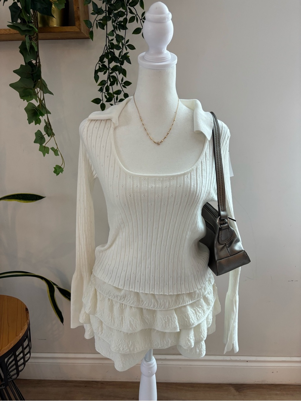 Shoprider Cream Ribbed Scoop Knit Top with Ruffle Hem